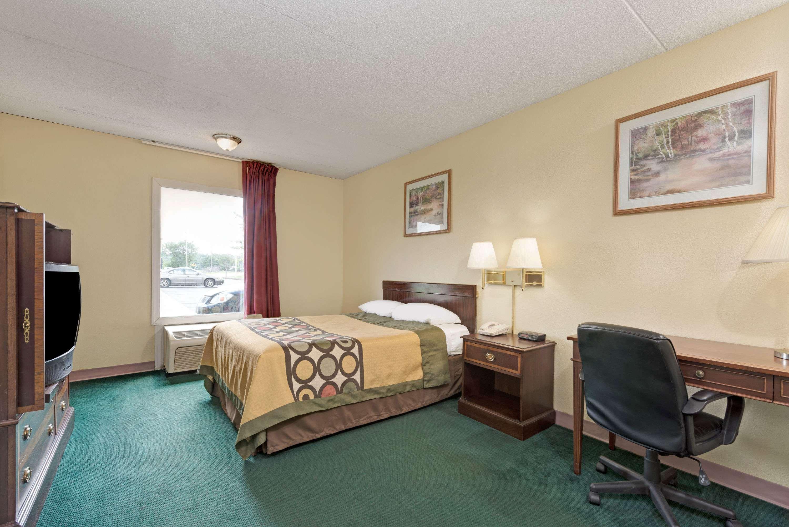Super 8 By Wyndham Indianapolis South Motel Eksteriør billede