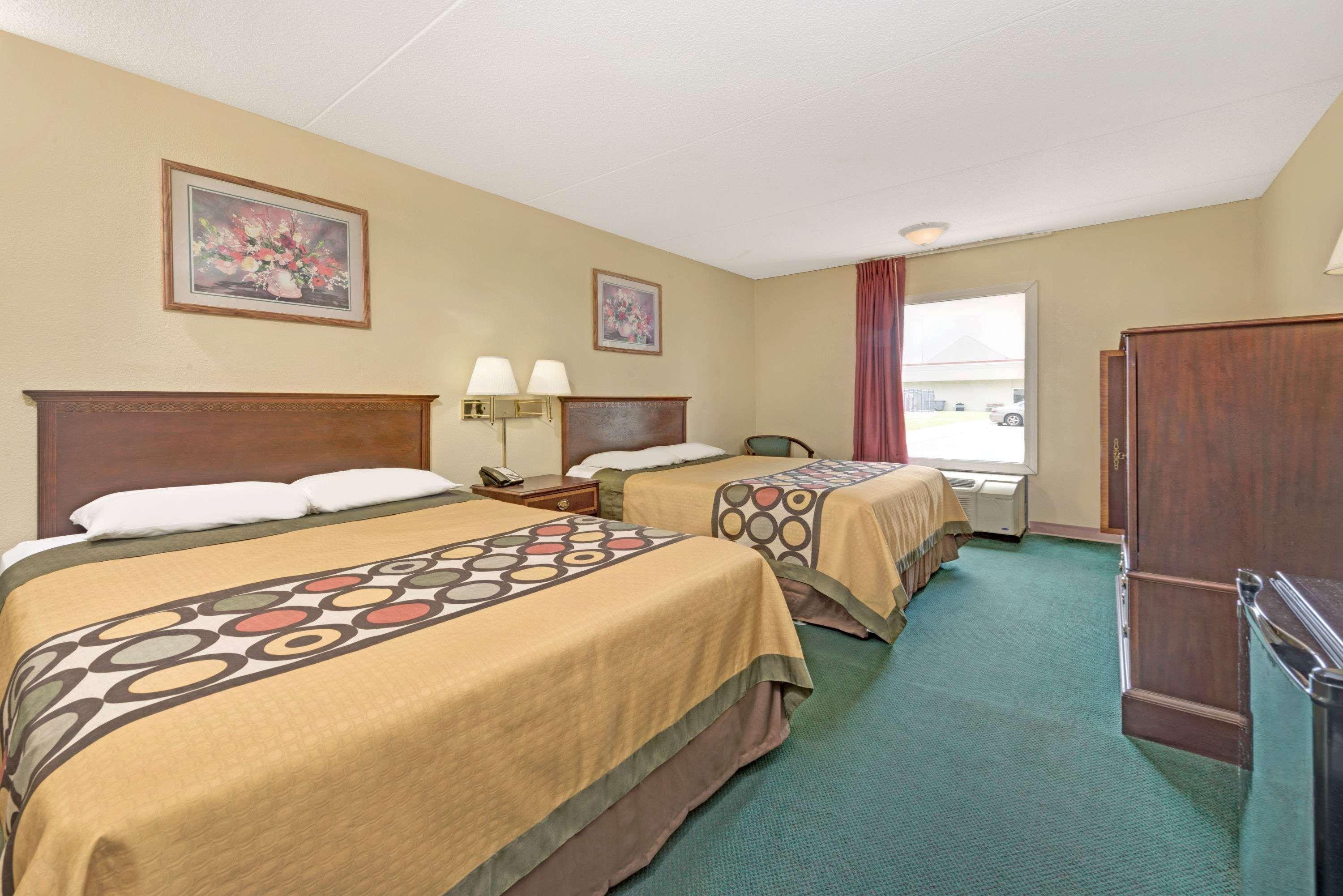 Super 8 By Wyndham Indianapolis South Motel Eksteriør billede