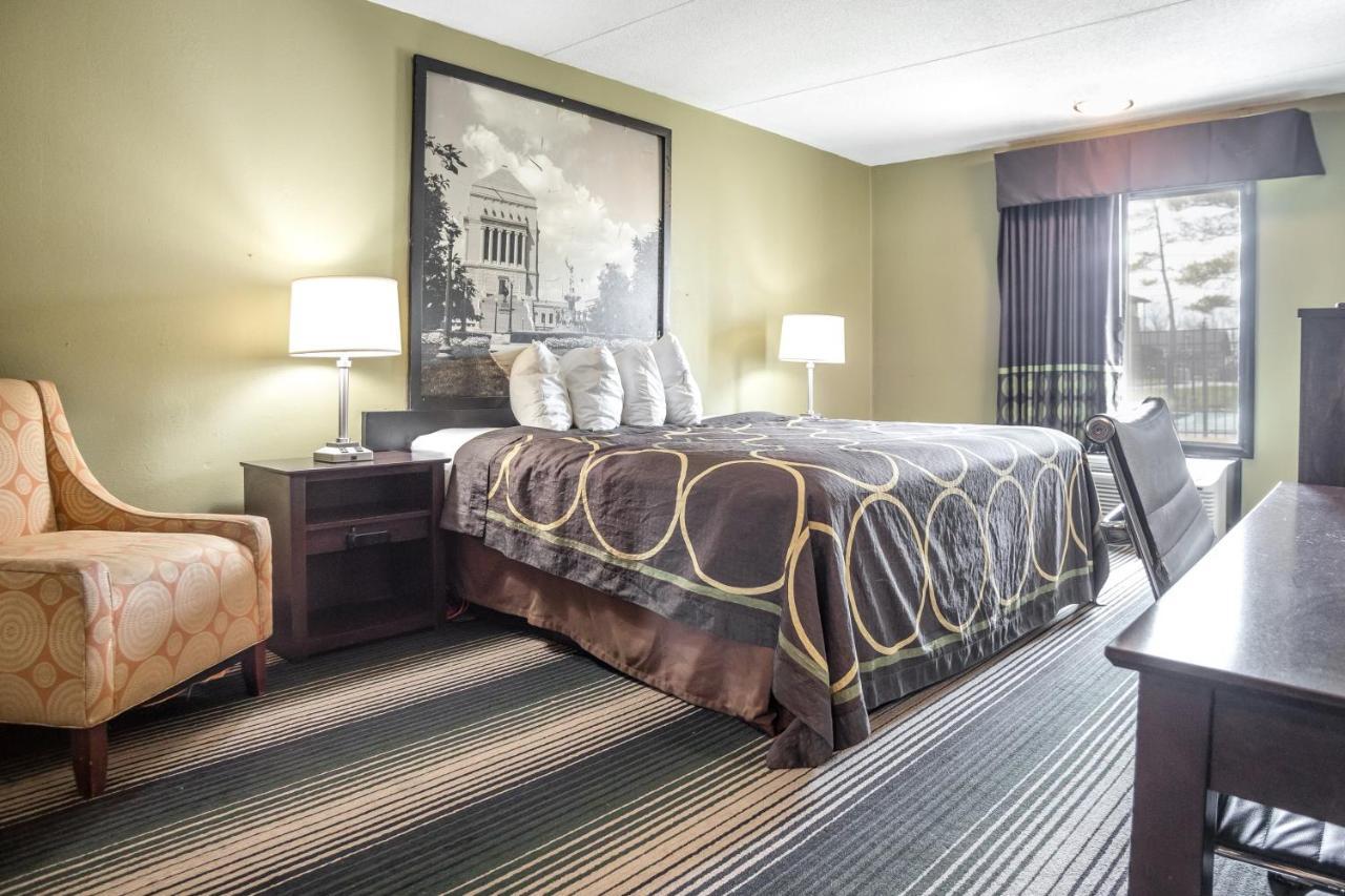 Super 8 By Wyndham Indianapolis South Motel Eksteriør billede